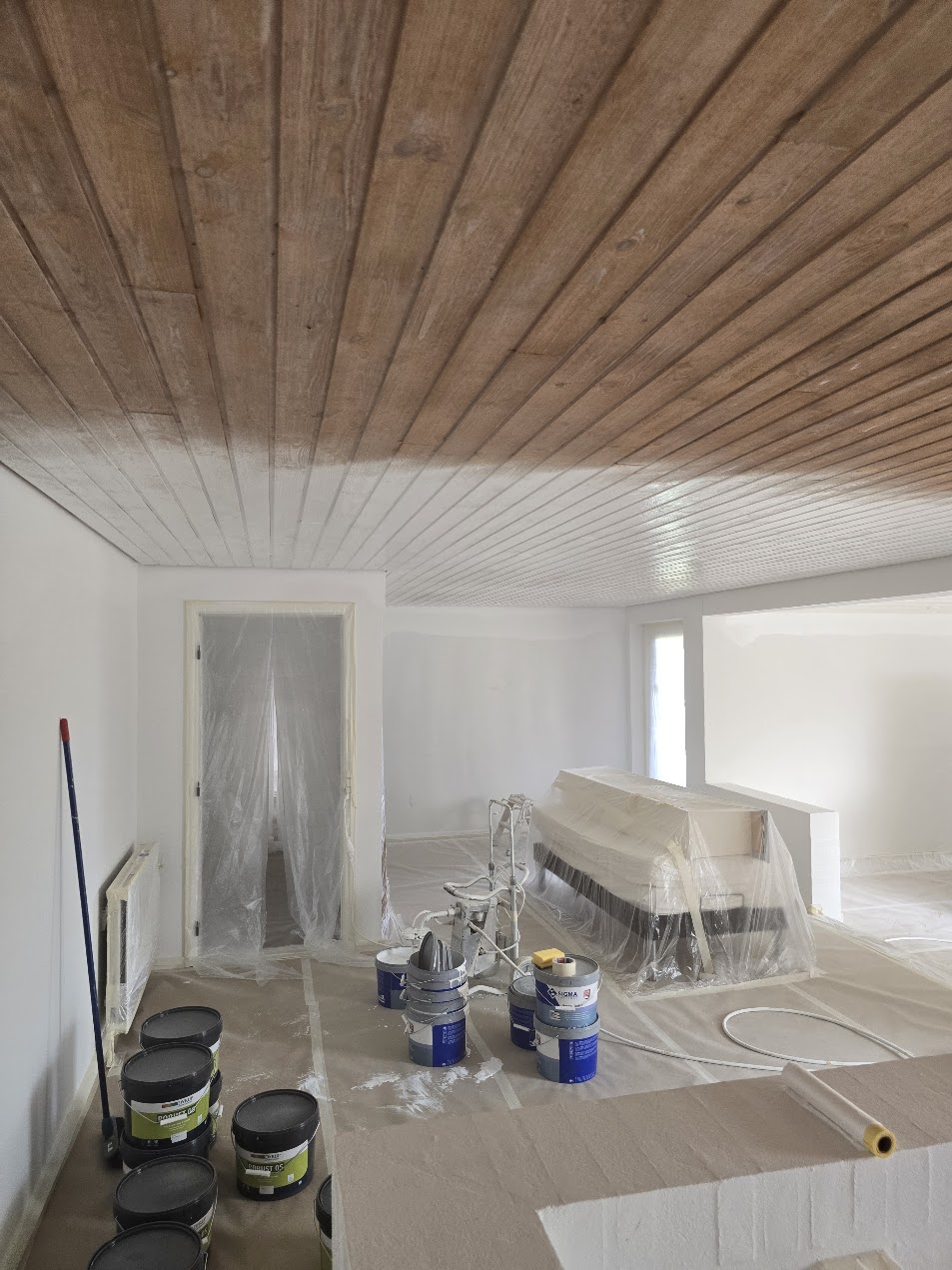 Sprøjtemalet træloft reference 7